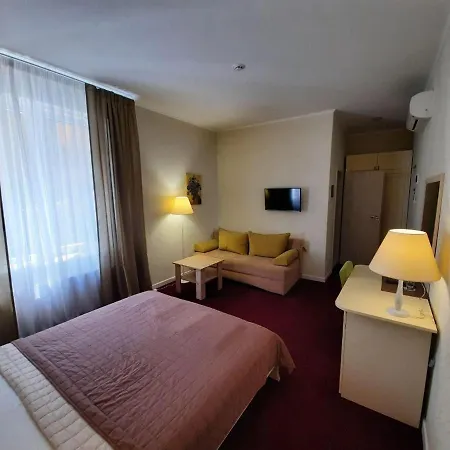 Hotel Готель Ажур
