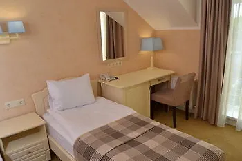 Готель Ажур Hotel 3*