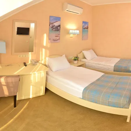 Hotel Готель Ажур
