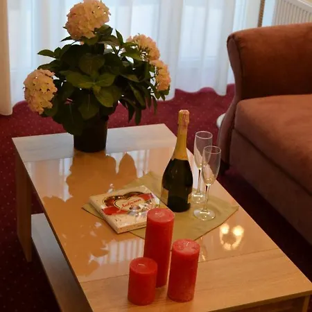 Готель Ажур Hotel 3*
