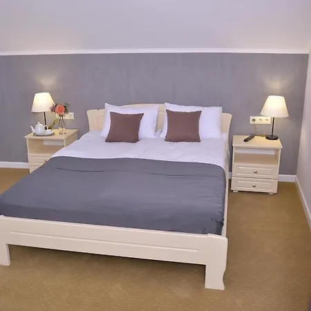 Готель Ажур Hotel 3*