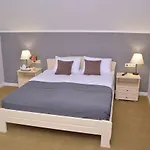 Ajur Hotel