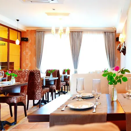 Hotel Ajur 3* Οδησσός