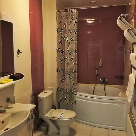 Hotel Ajur 3*