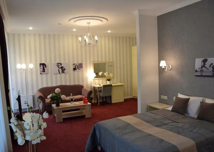 Hotel Ajur Ξενοδοχείο Οδησσός