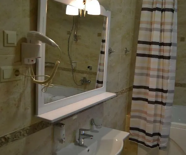 Ξενοδοχείο Hotel Ajur 3*