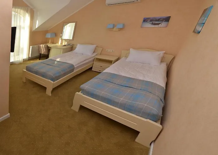 Ξενοδοχείο Hotel Ajur 3*